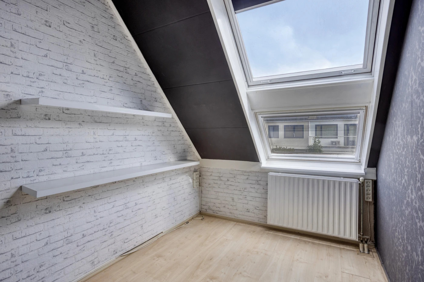 Tussenwoning te koop: Tinnengieterhof 12, Schiedam