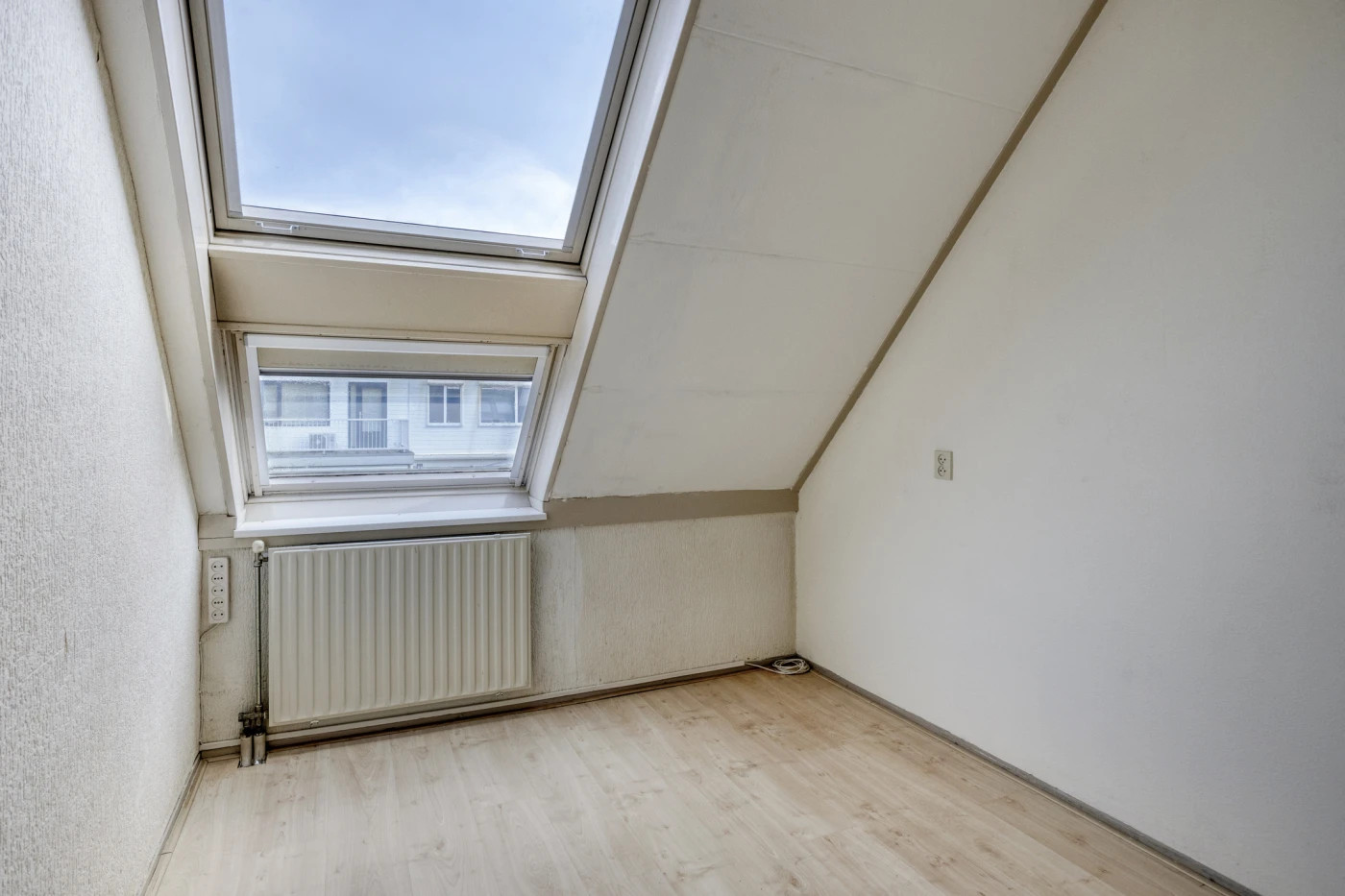 Tussenwoning te koop: Tinnengieterhof 12, Schiedam