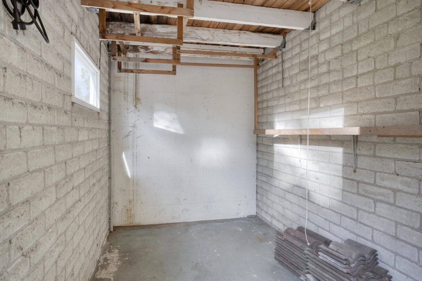 Tussenwoning te koop: Tinnengieterhof 12, Schiedam