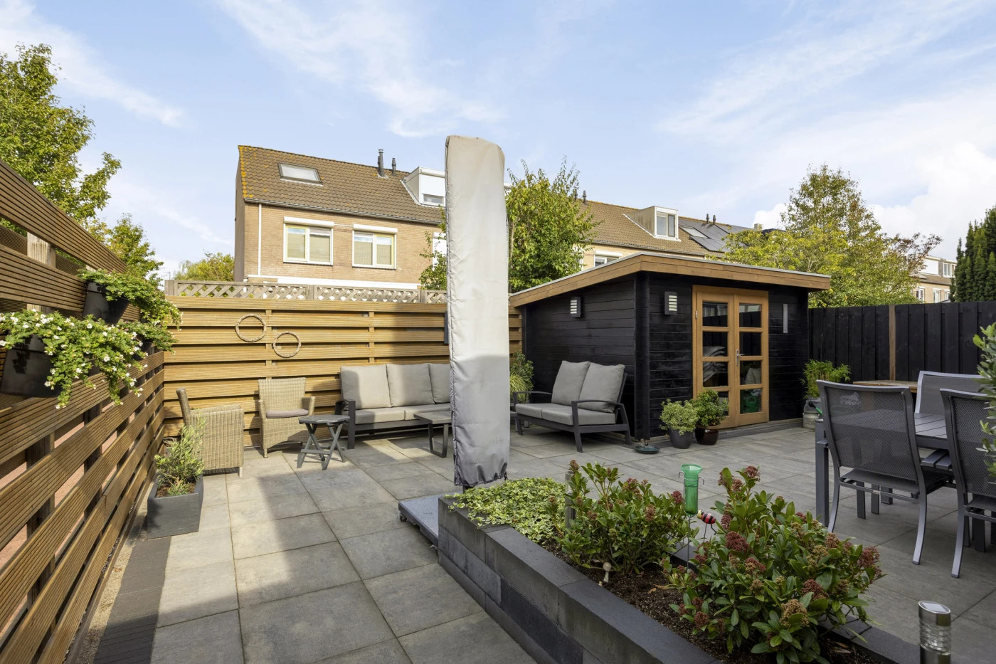 Hoekwoning te koop: Perzikengaarde 1, Schiedam