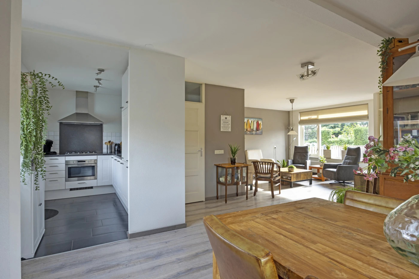 Hoekwoning te koop: Perzikengaarde 1, Schiedam