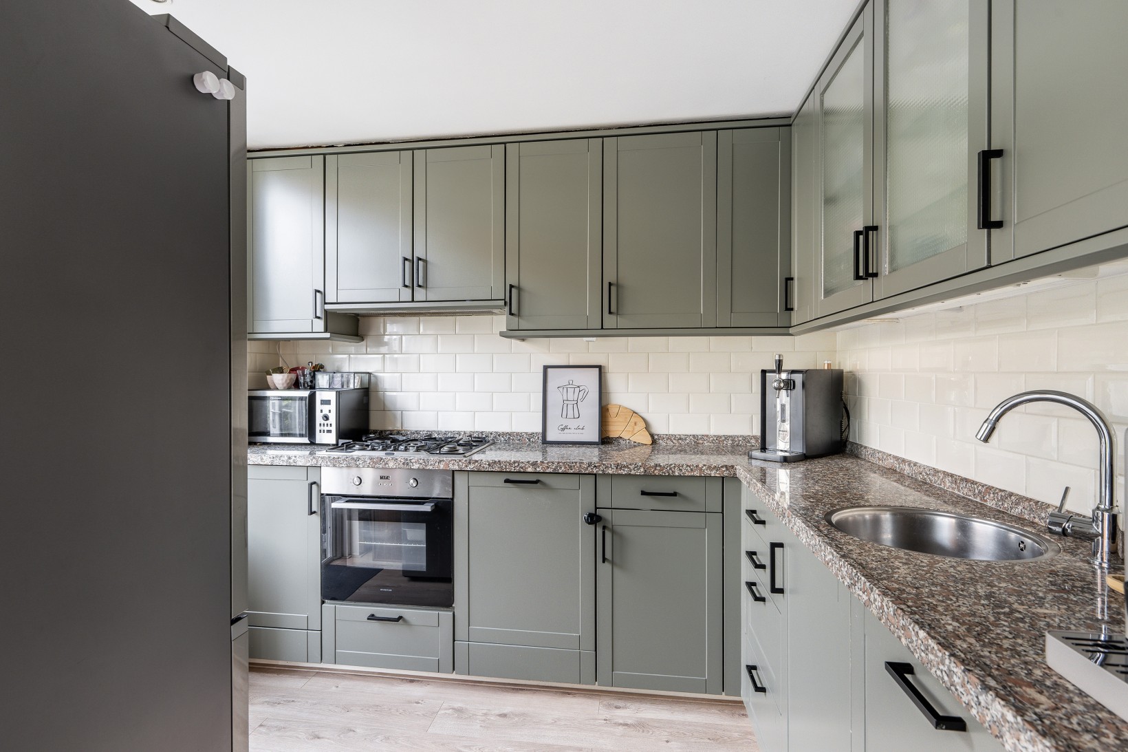 Tussenwoning te koop: Ambonlaan 20, Vlaardingen