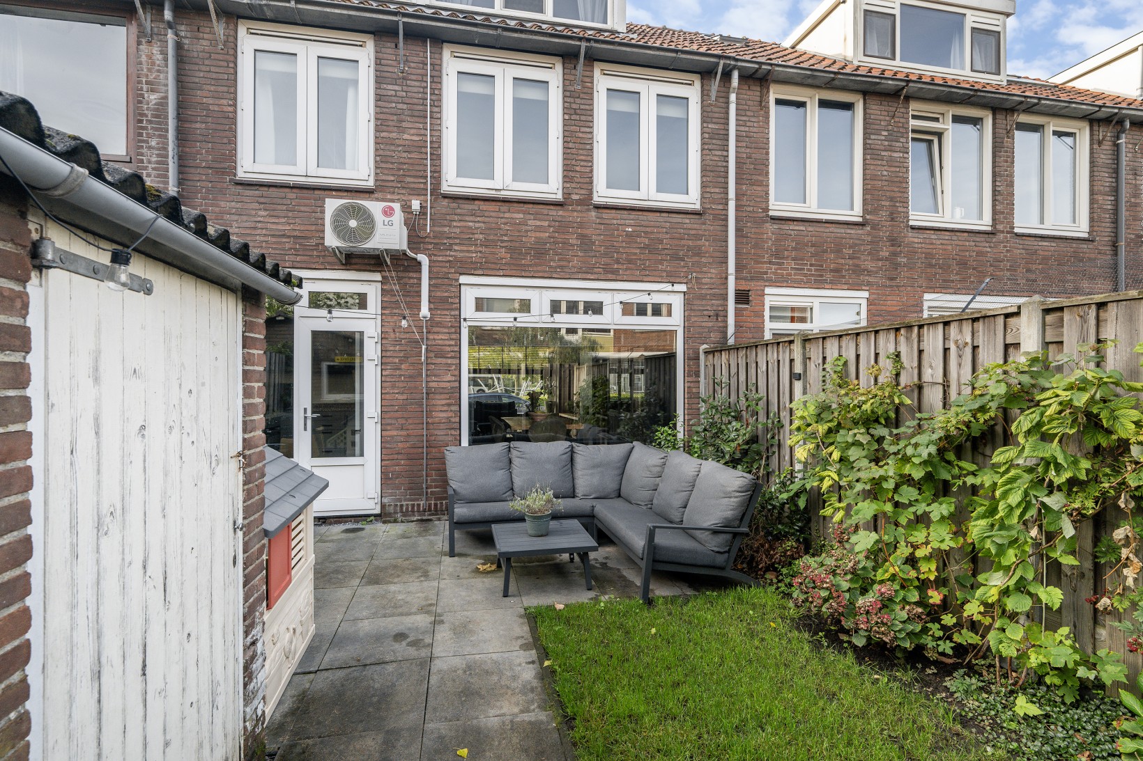 Tussenwoning te koop: Ambonlaan 20, Vlaardingen