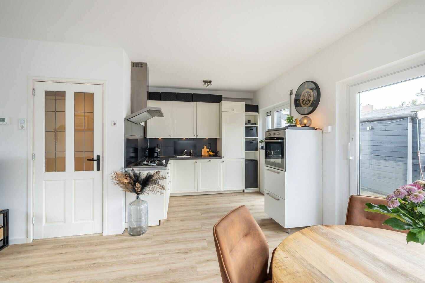 Hoekwoning te koop: Madoerastraat 117, Vlaardingen