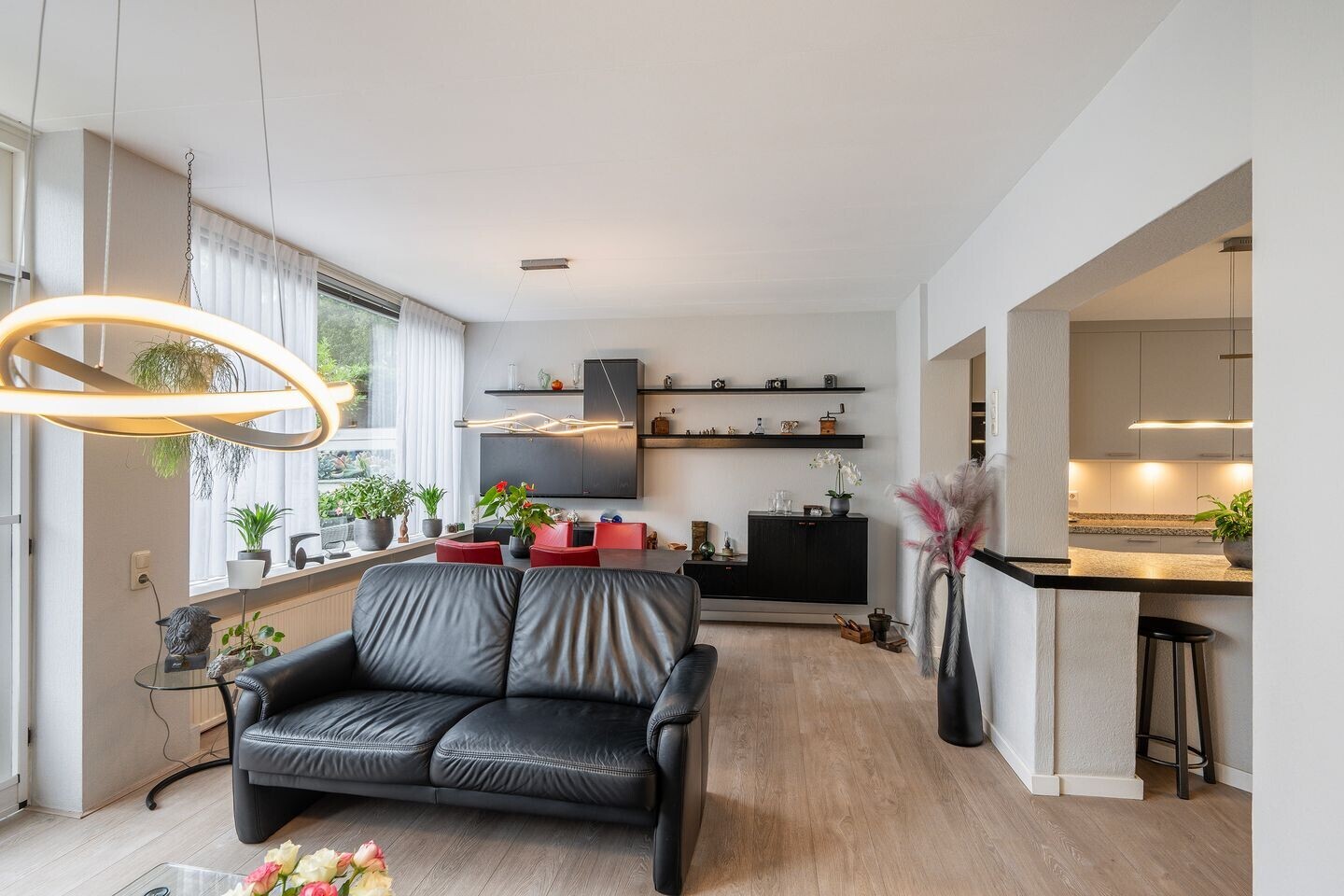 Tussenwoning te koop: Roemer Visscherstraat 87, Vlaardingen