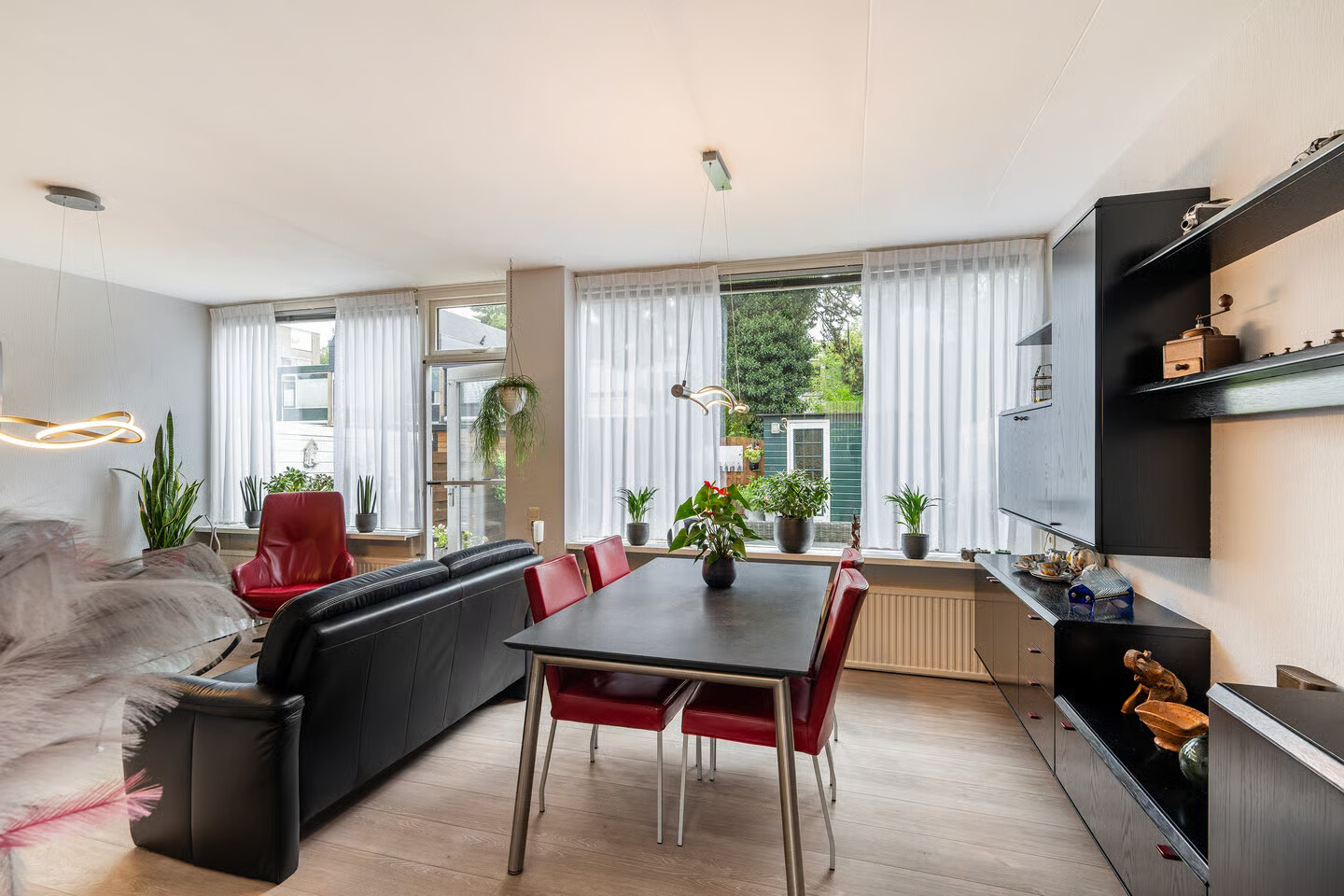Tussenwoning te koop: Roemer Visscherstraat 87, Vlaardingen
