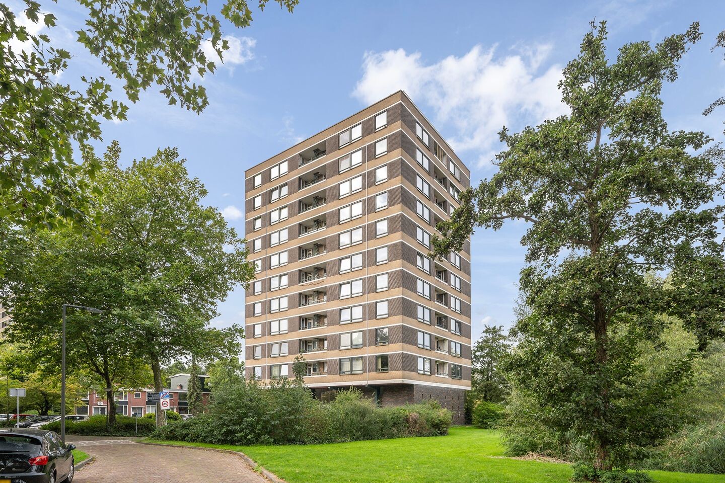 Appartement te koop: Boerhaavestraat 403, Vlaardingen