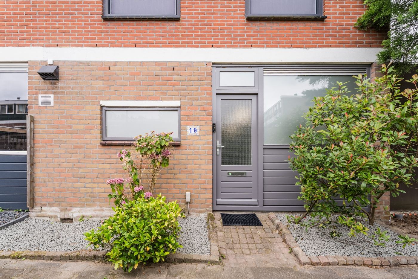 Hoekwoning te koop: Einthovenstraat 19, Vlaardingen