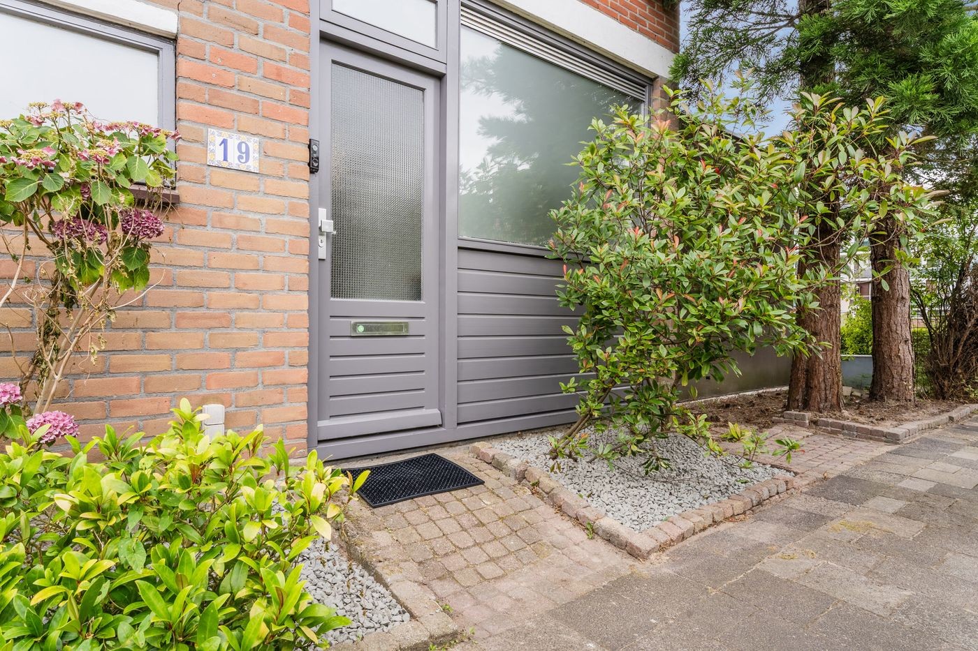 Hoekwoning te koop: Einthovenstraat 19, Vlaardingen