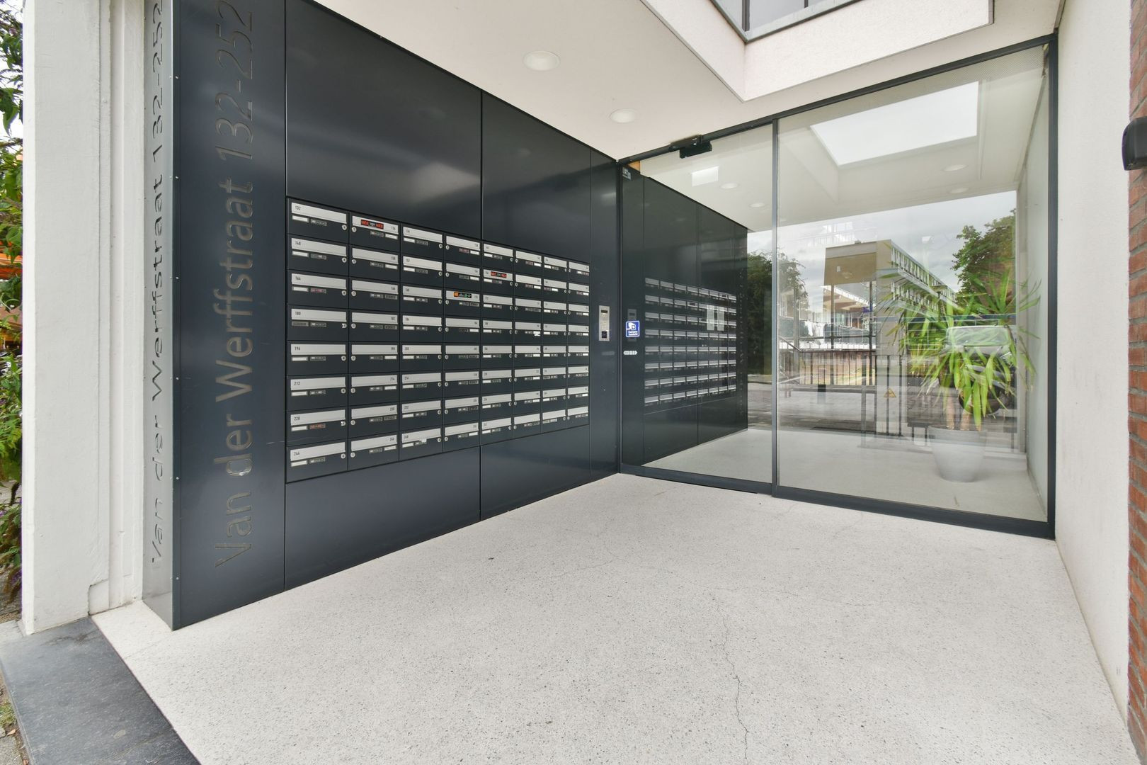 Appartement te koop: van der Werffstraat 196, Vlaardingen