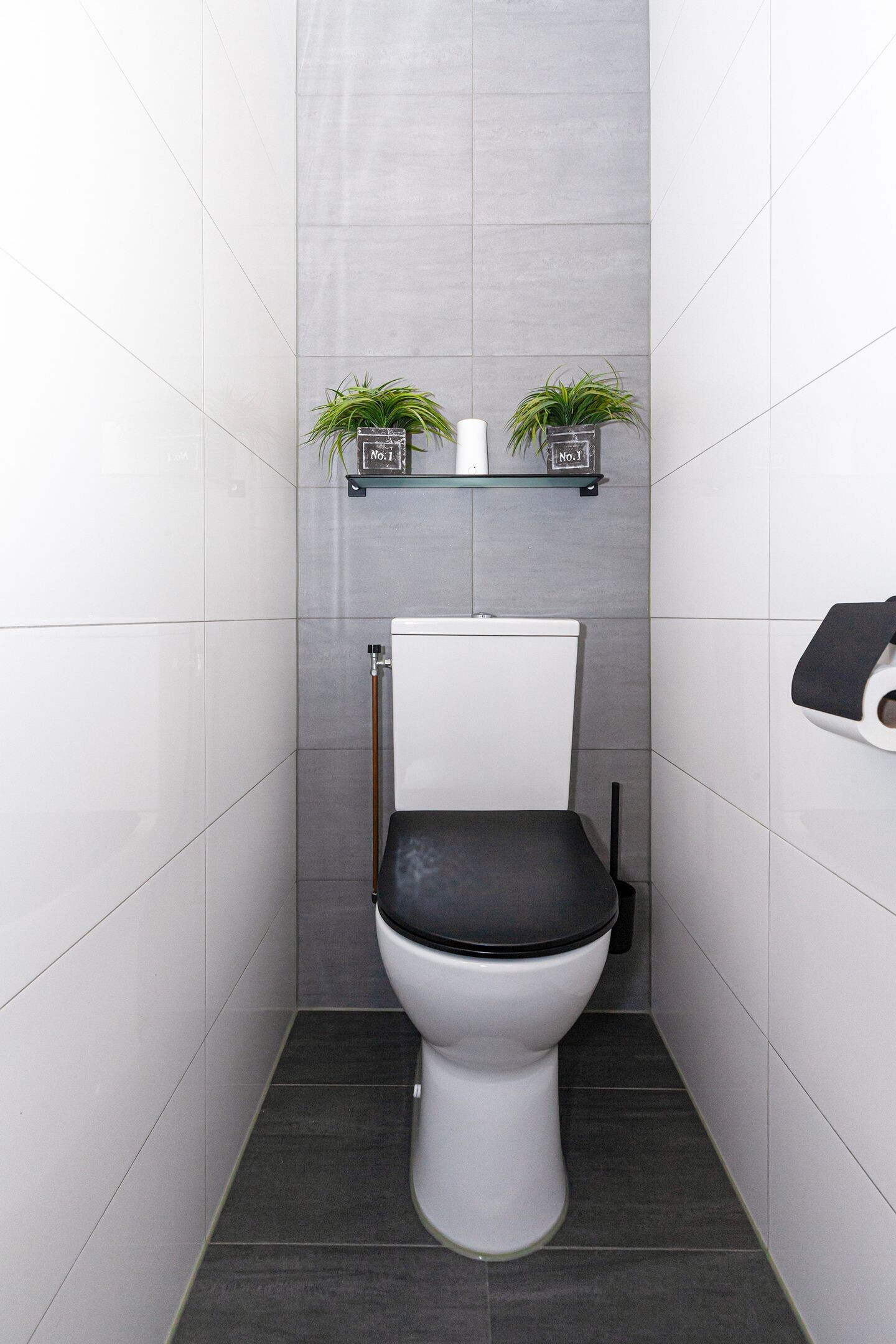 Tussenwoning te koop: Ripperdastraat 6, Vlaardingen