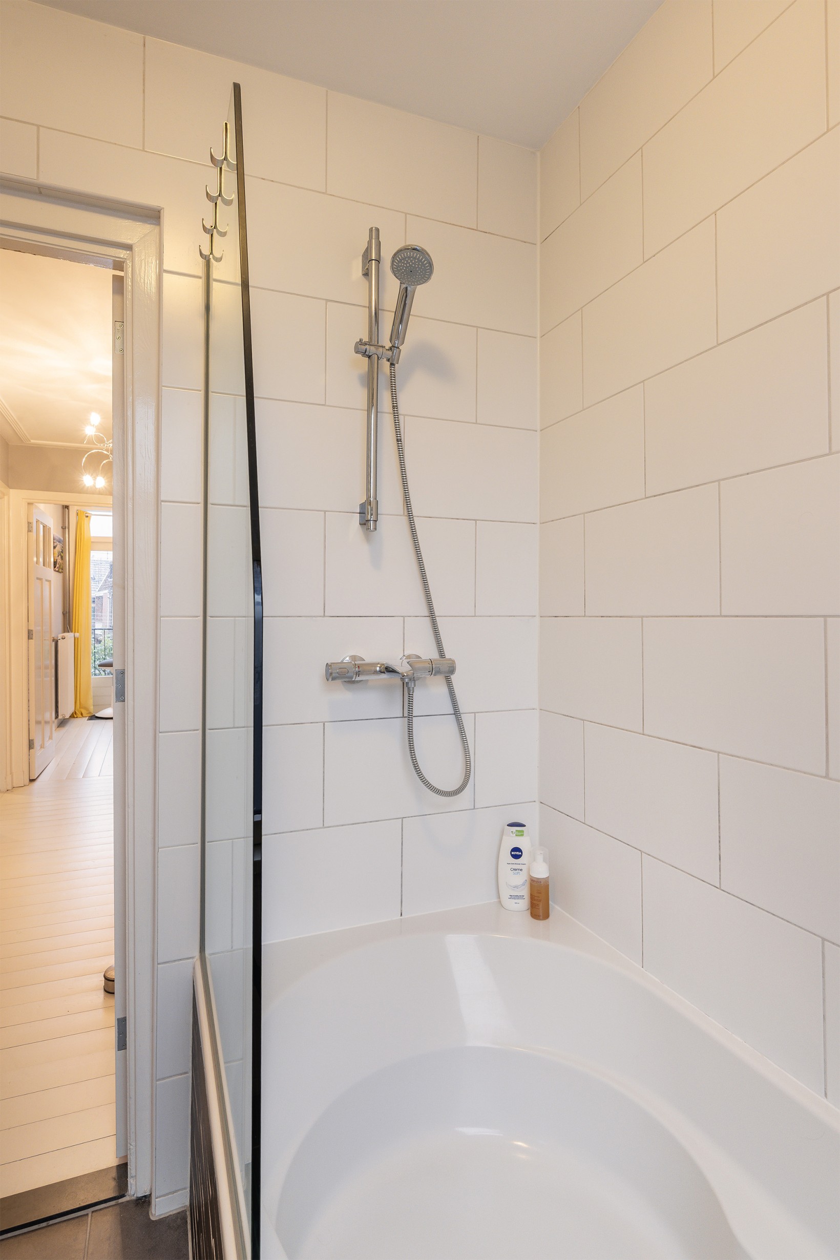 Hoekwoning te koop: Willem Beukelszoonstraat 94, Vlaardingen