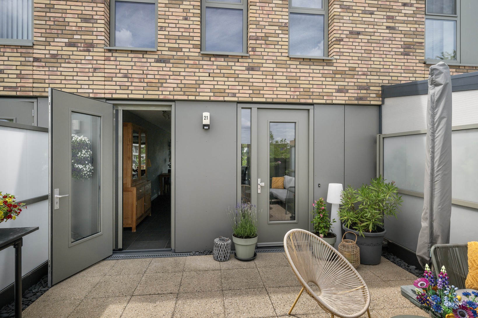 Appartement te koop: Sneeuwbalstraat 21, Vlaardingen