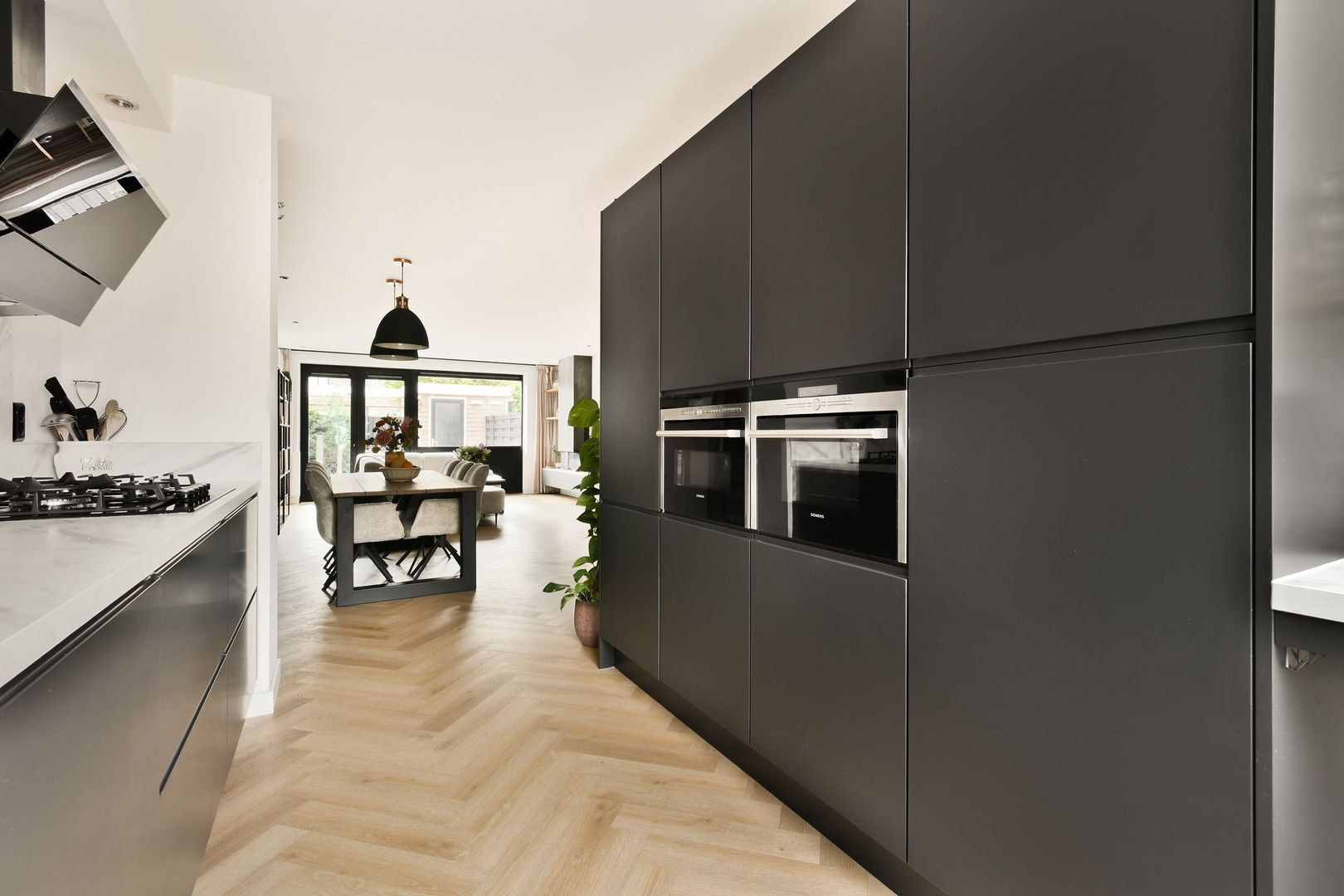 Tussenwoning te koop: Kemperhof 66, Vlaardingen
