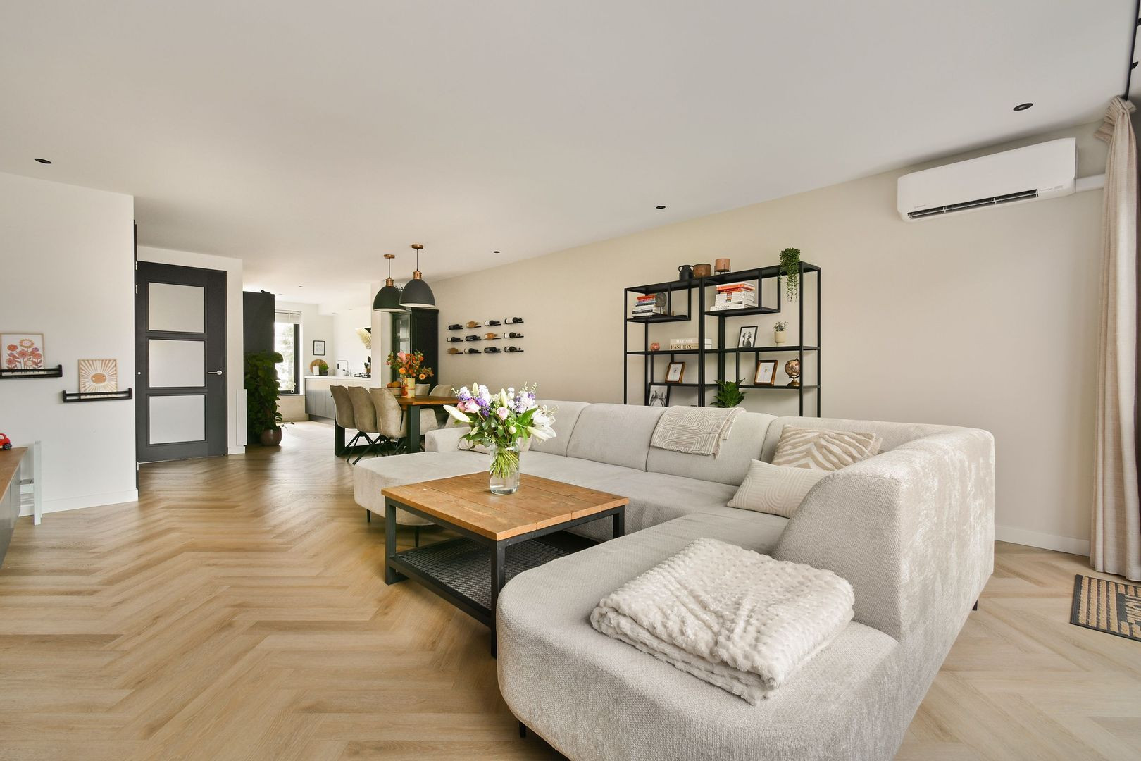 Tussenwoning te koop: Kemperhof 66, Vlaardingen