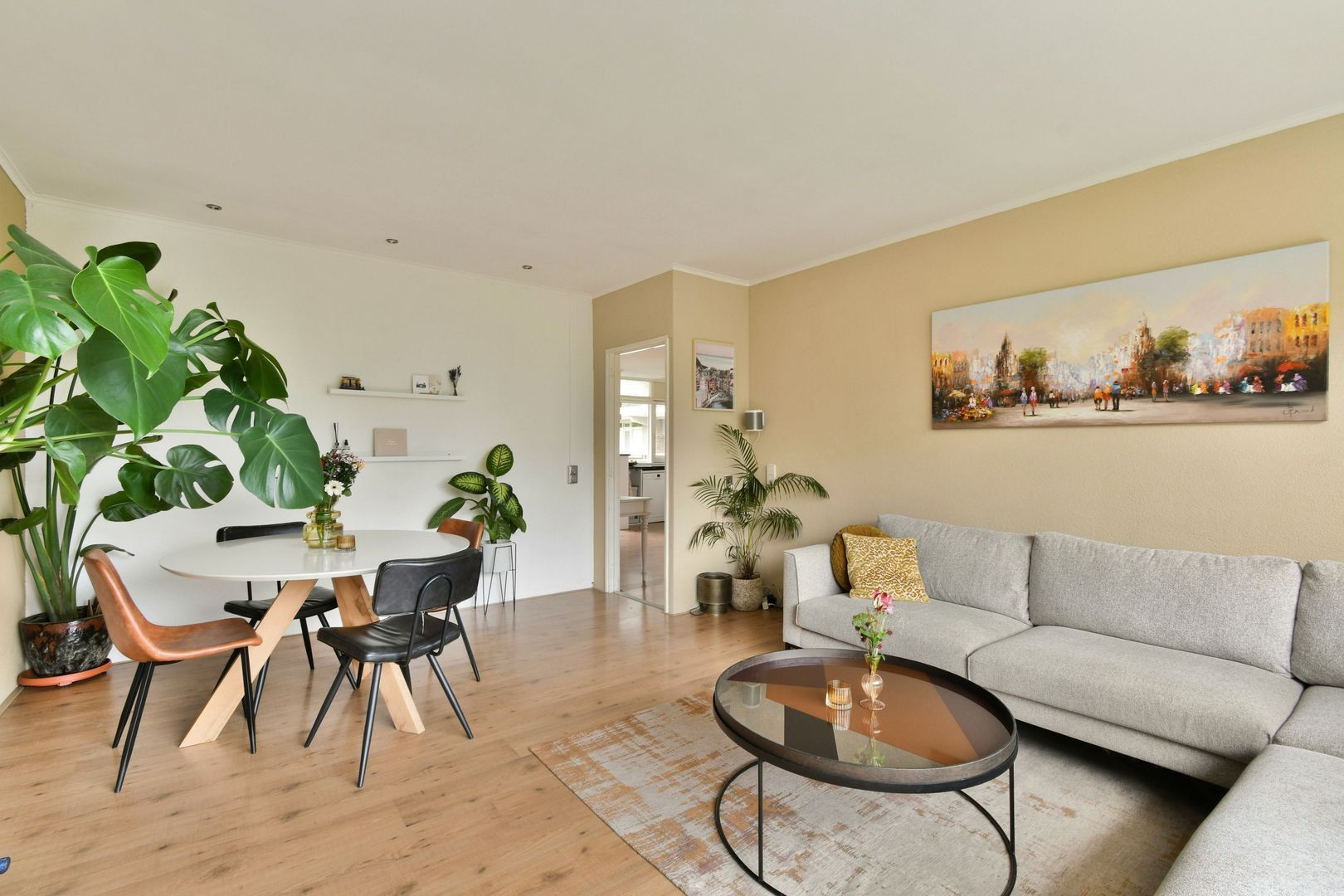 Appartement te koop: Burgemeester A. van Walsumlaan 25, Vlaardingen