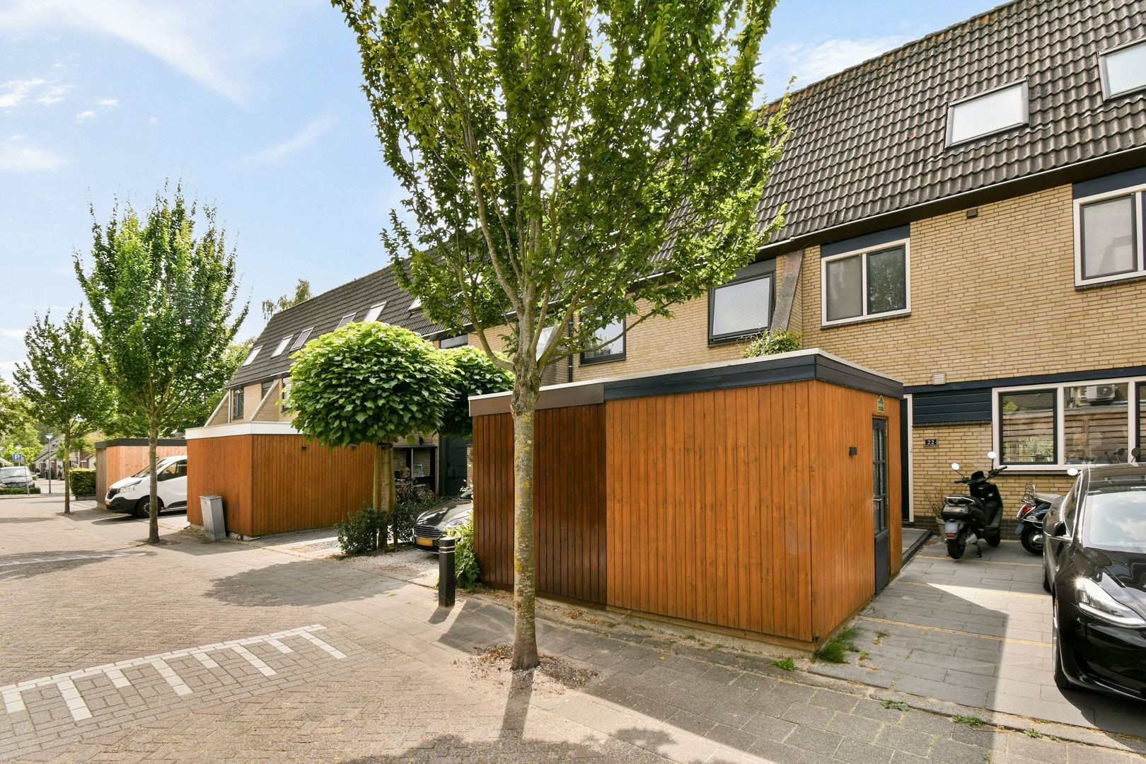 Tussenwoning te koop: Kornoeljedreef 24, Vlaardingen