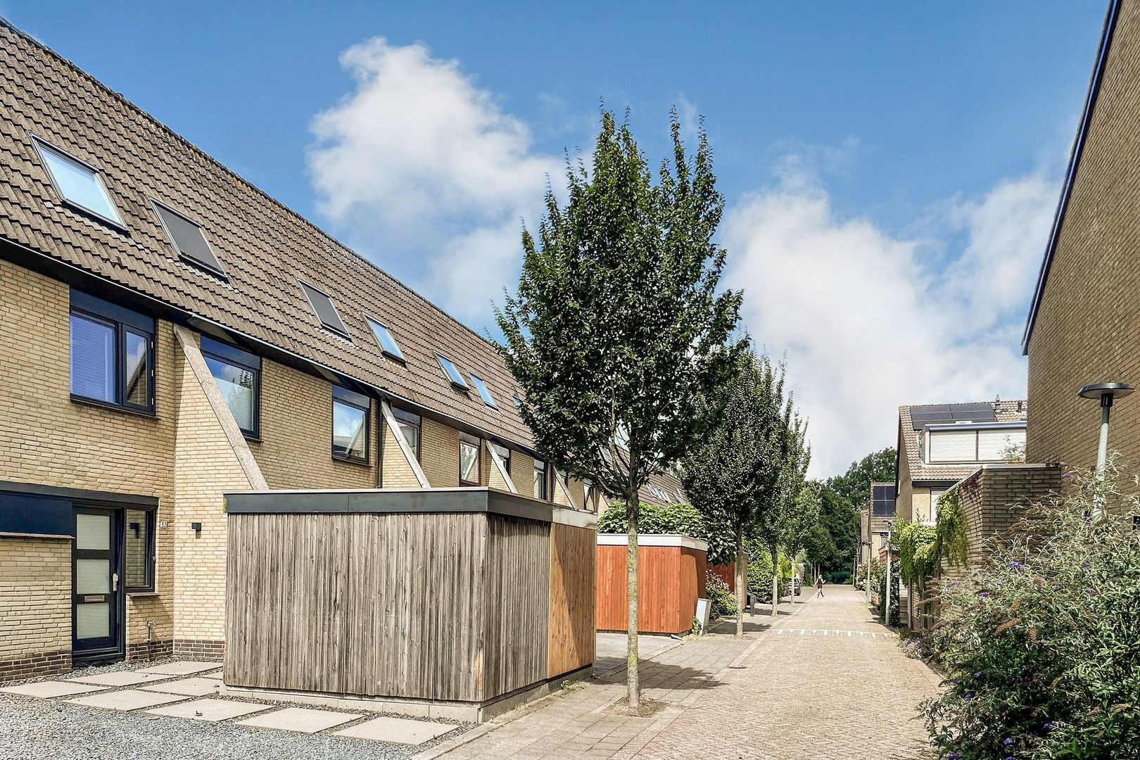 Tussenwoning te koop: Kornoeljedreef 24, Vlaardingen