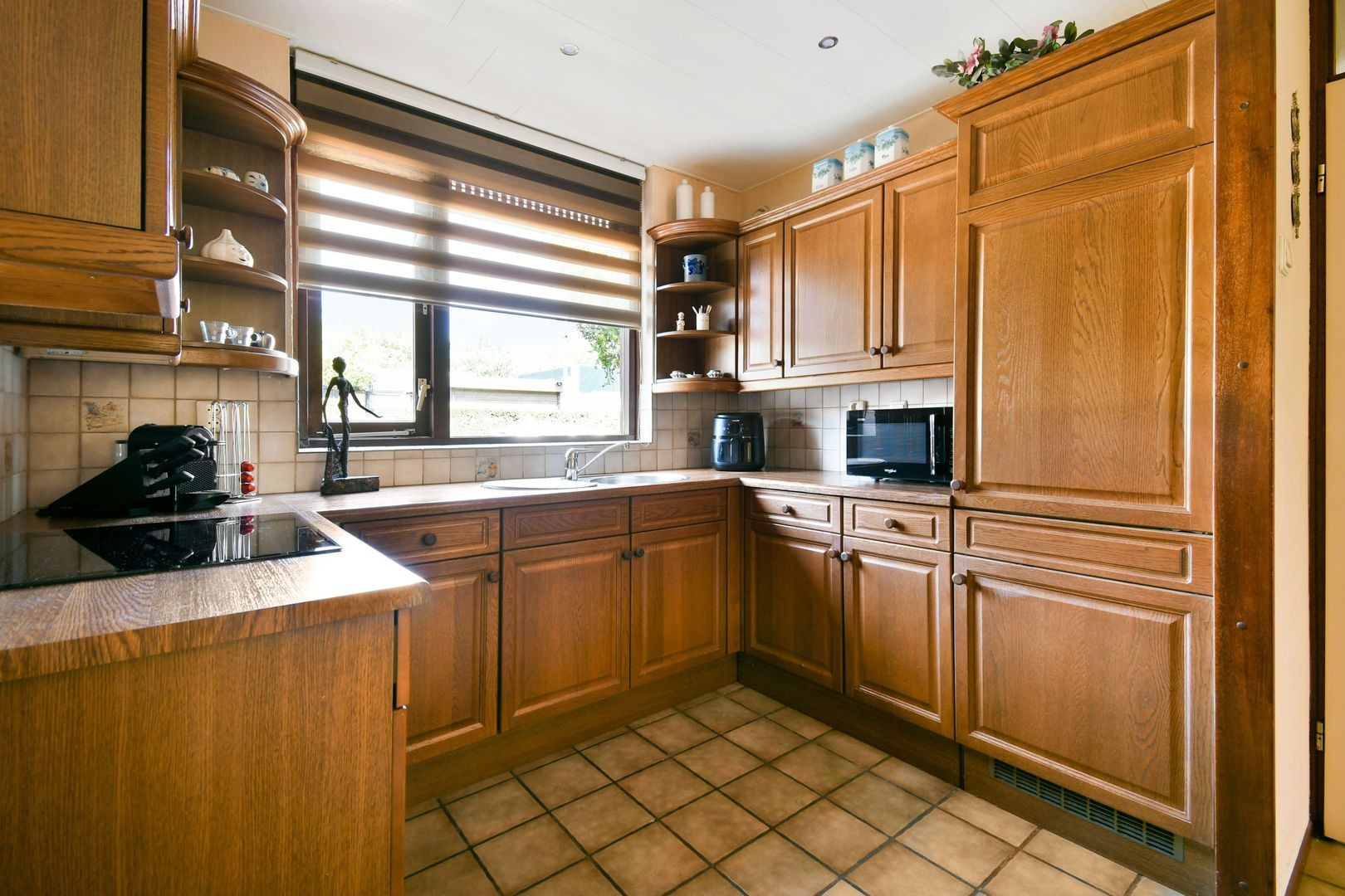 Tussenwoning te koop: Platanendreef 284, Vlaardingen