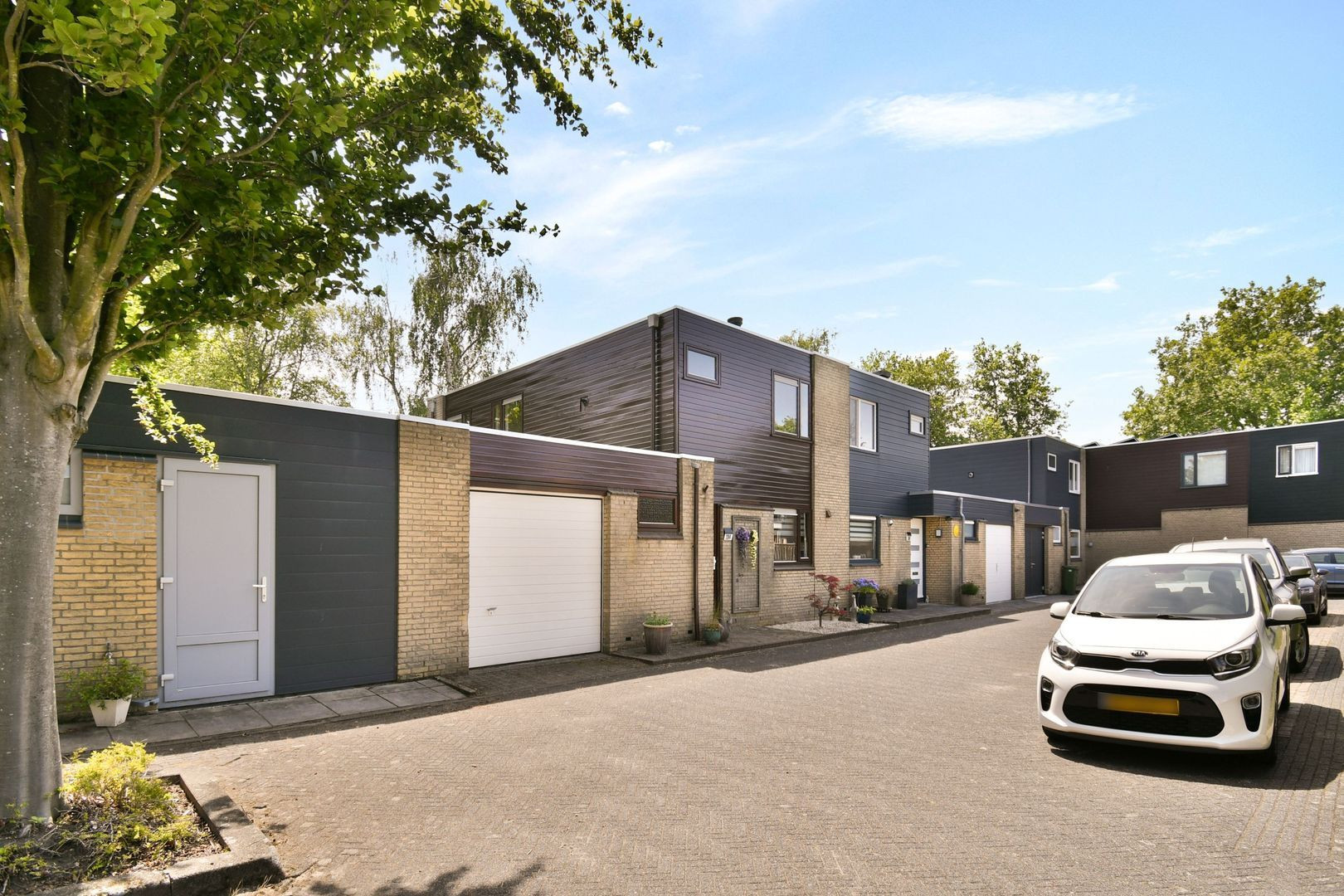 Tussenwoning te koop: Platanendreef 284, Vlaardingen