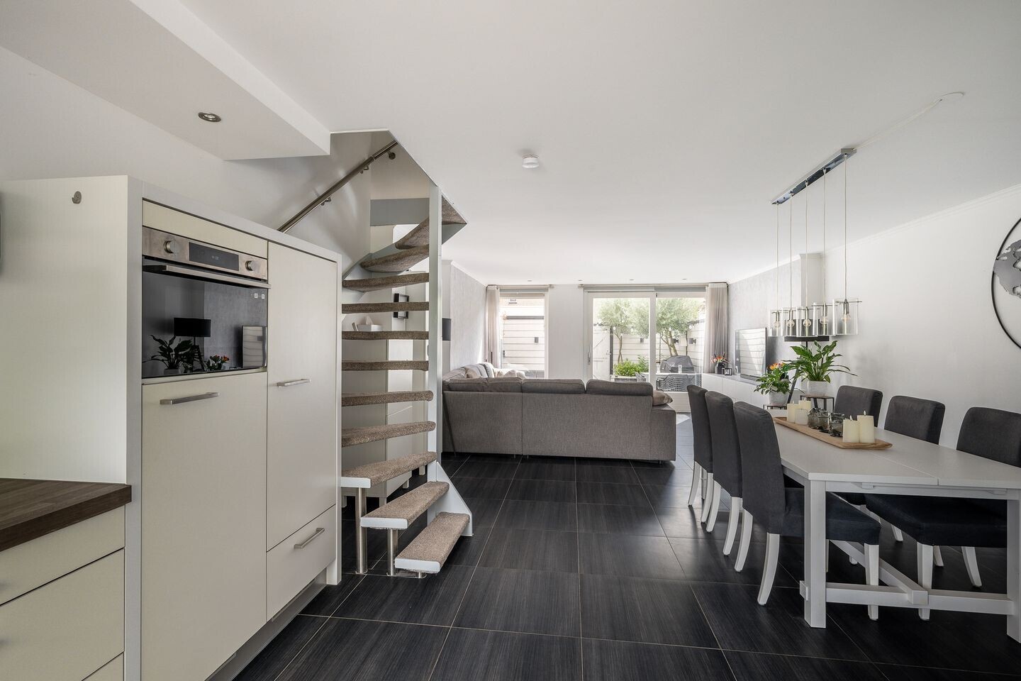 Tussenwoning te koop: Dalkruid 49, Vlaardingen