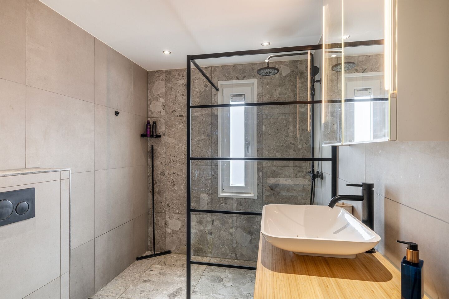 Tussenwoning te koop: Dalkruid 49, Vlaardingen
