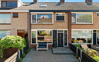 Jan Sluyter. 8