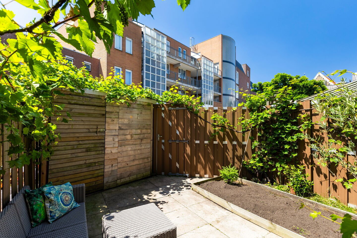 Tussenwoning te koop: Taanstraat 34, Maassluis