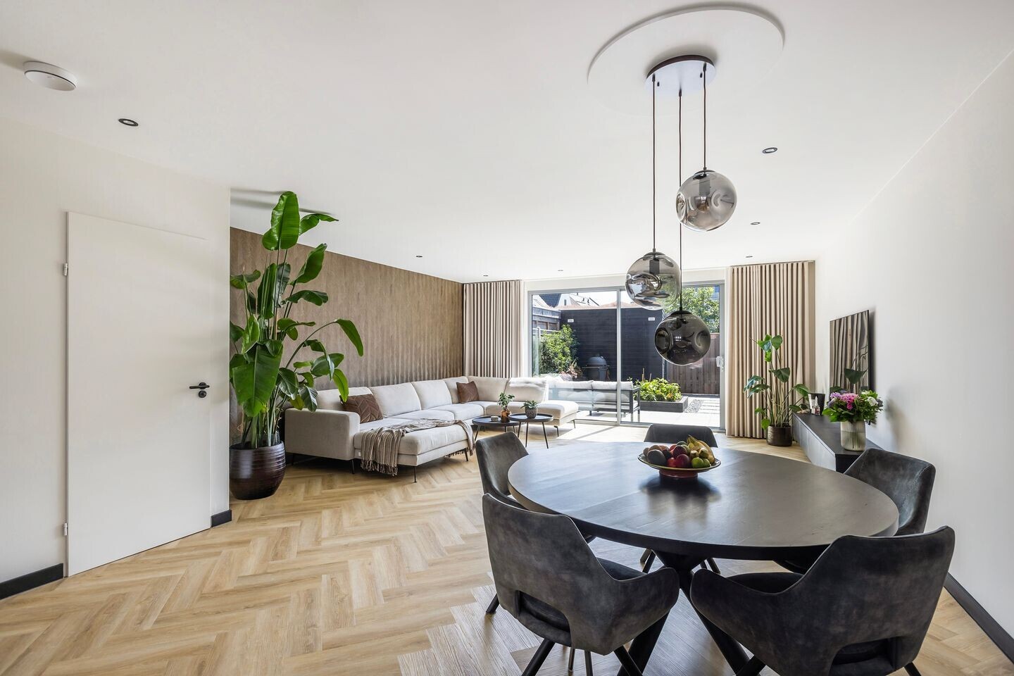 Tussenwoning te koop: Taanschuurkade 43, Maassluis