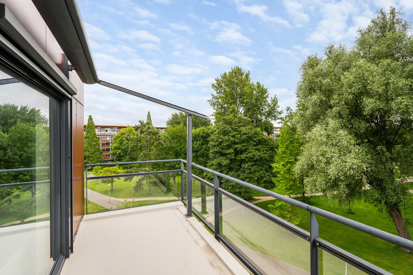 Appartement te koop: Schubertlaan 719, Maassluis