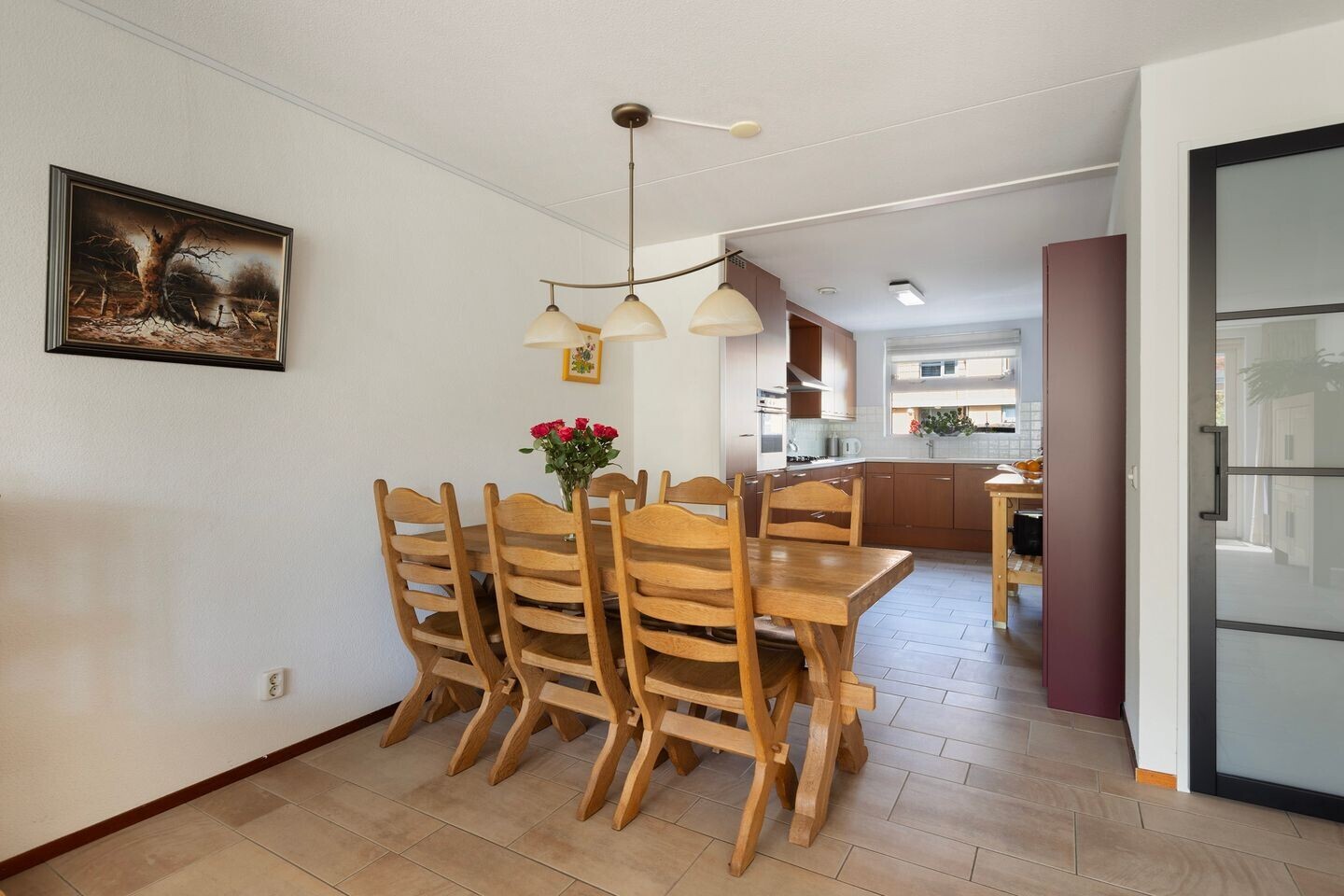 Tussenwoning te koop: Peter van Anrooylaan 24, Maassluis