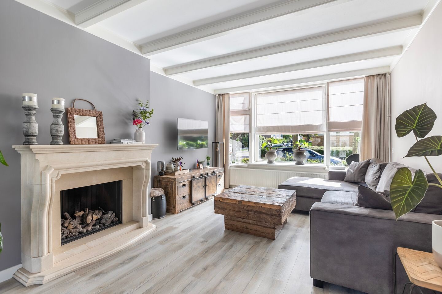 Tussenwoning te koop: Adelaarstraat 4, Maassluis