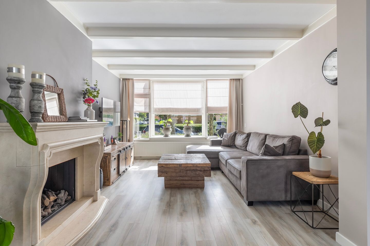 Tussenwoning te koop: Adelaarstraat 4, Maassluis