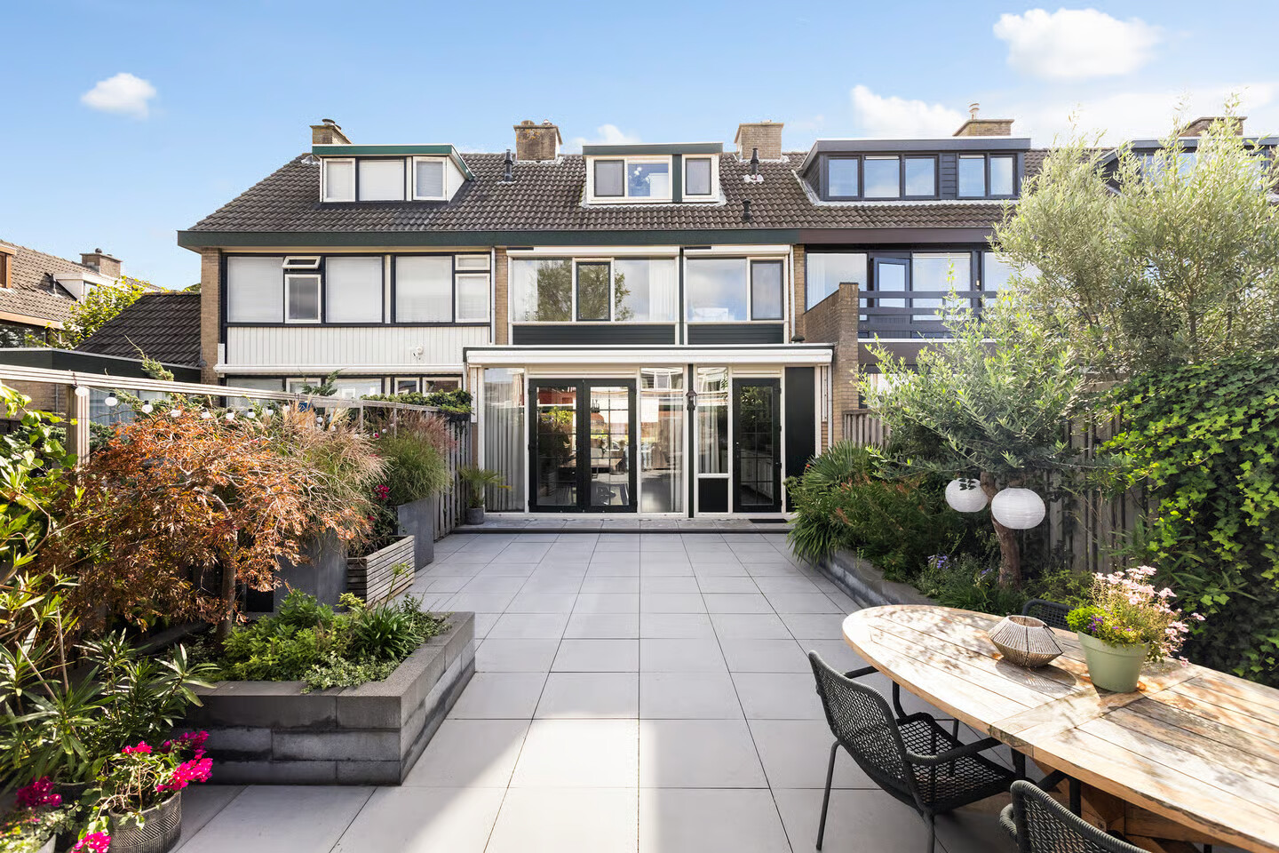Tussenwoning te koop: Adelaarstraat 4, Maassluis