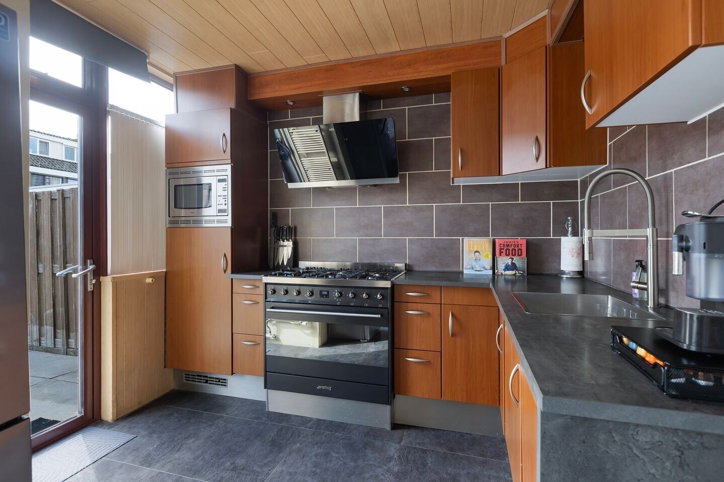 Tussenwoning te koop: Kievitstraat 3, Maassluis