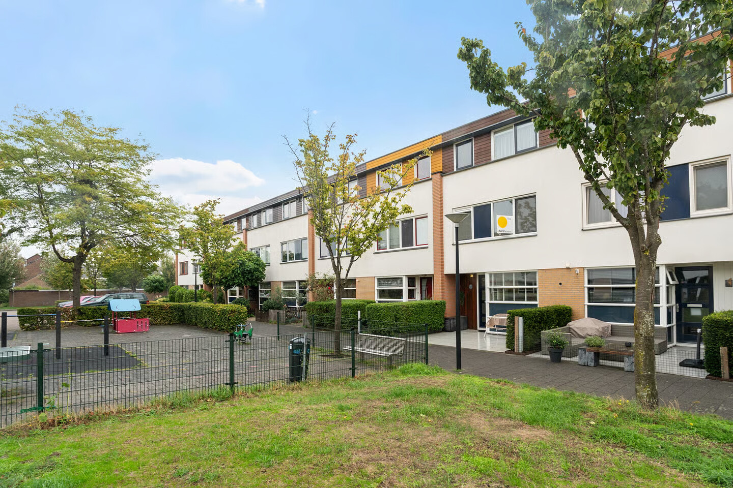 Tussenwoning te koop: Plevierstraat 16, Maassluis