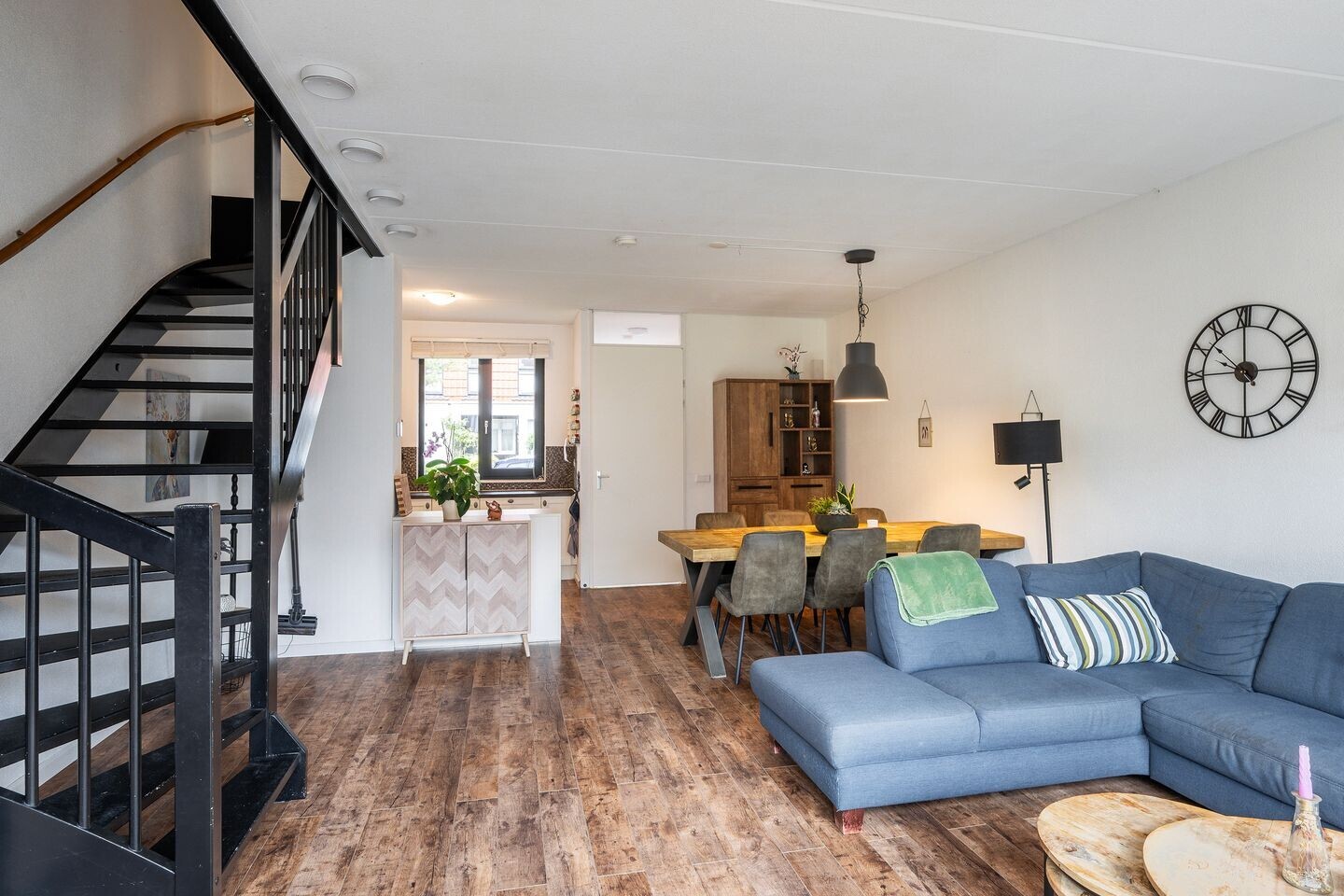 Tussenwoning te koop: Burg. Van Reesstraat 13, Maassluis