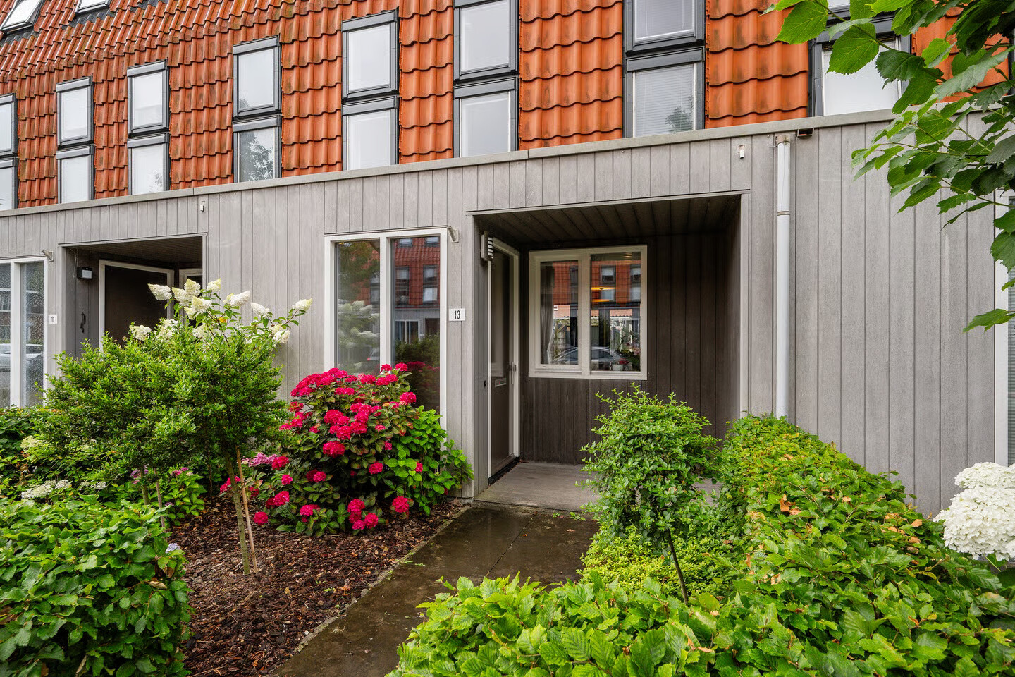 Tussenwoning te koop: Burg. Van Reesstraat 13, Maassluis