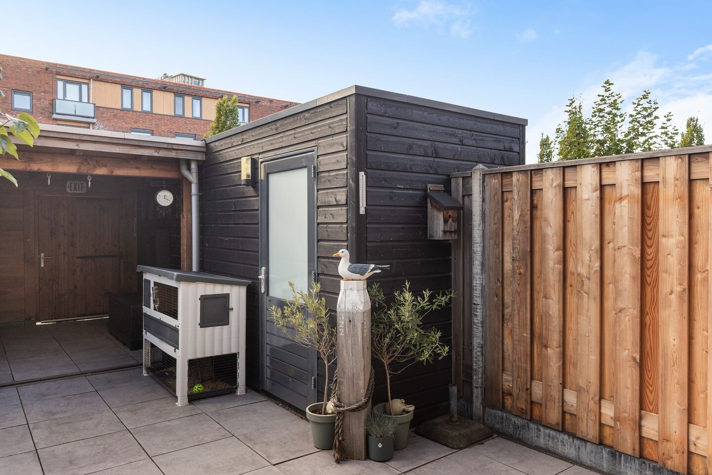 Tussenwoning te koop: Dr. Jan Schoutenlaan 322, Maassluis