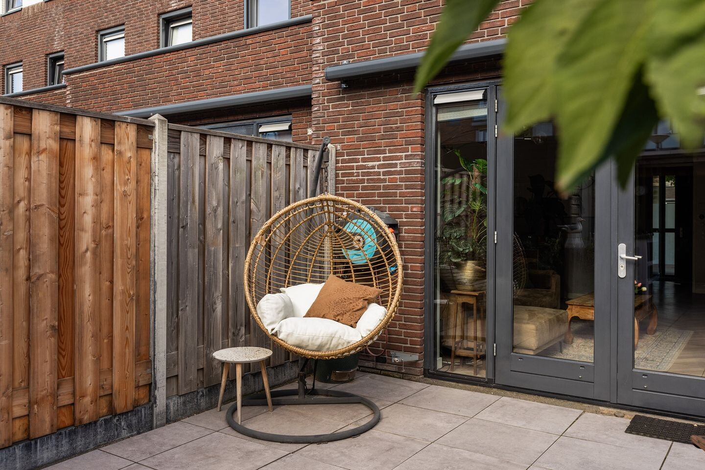 Tussenwoning te koop: Dr. Jan Schoutenlaan 322, Maassluis