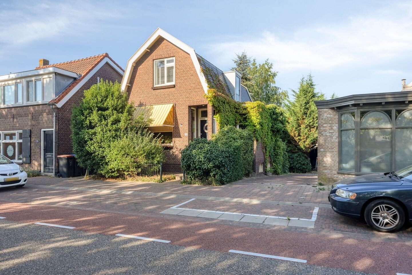 Hoekwoning te koop: Dorpsdijk 178, Rhoon