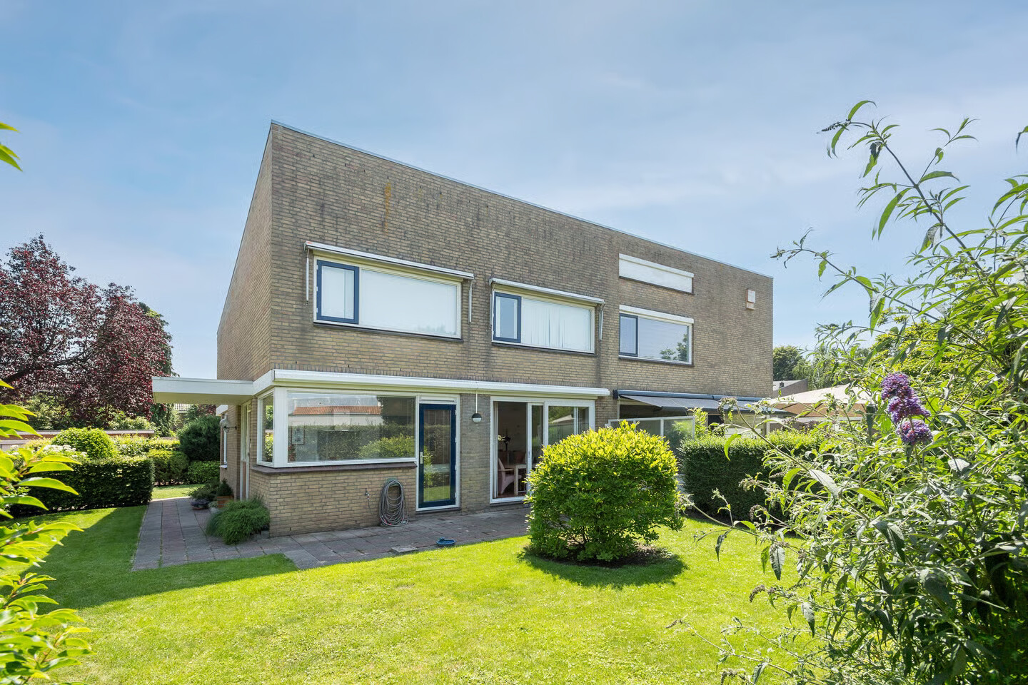 Twee-onder-één-kap te koop: C. Barendregtlaan 7, Rhoon