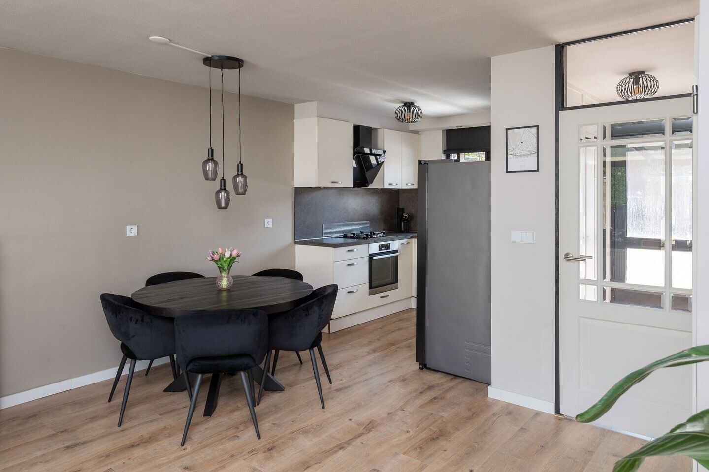 Tussenwoning te koop: Hofnar 43, Rhoon