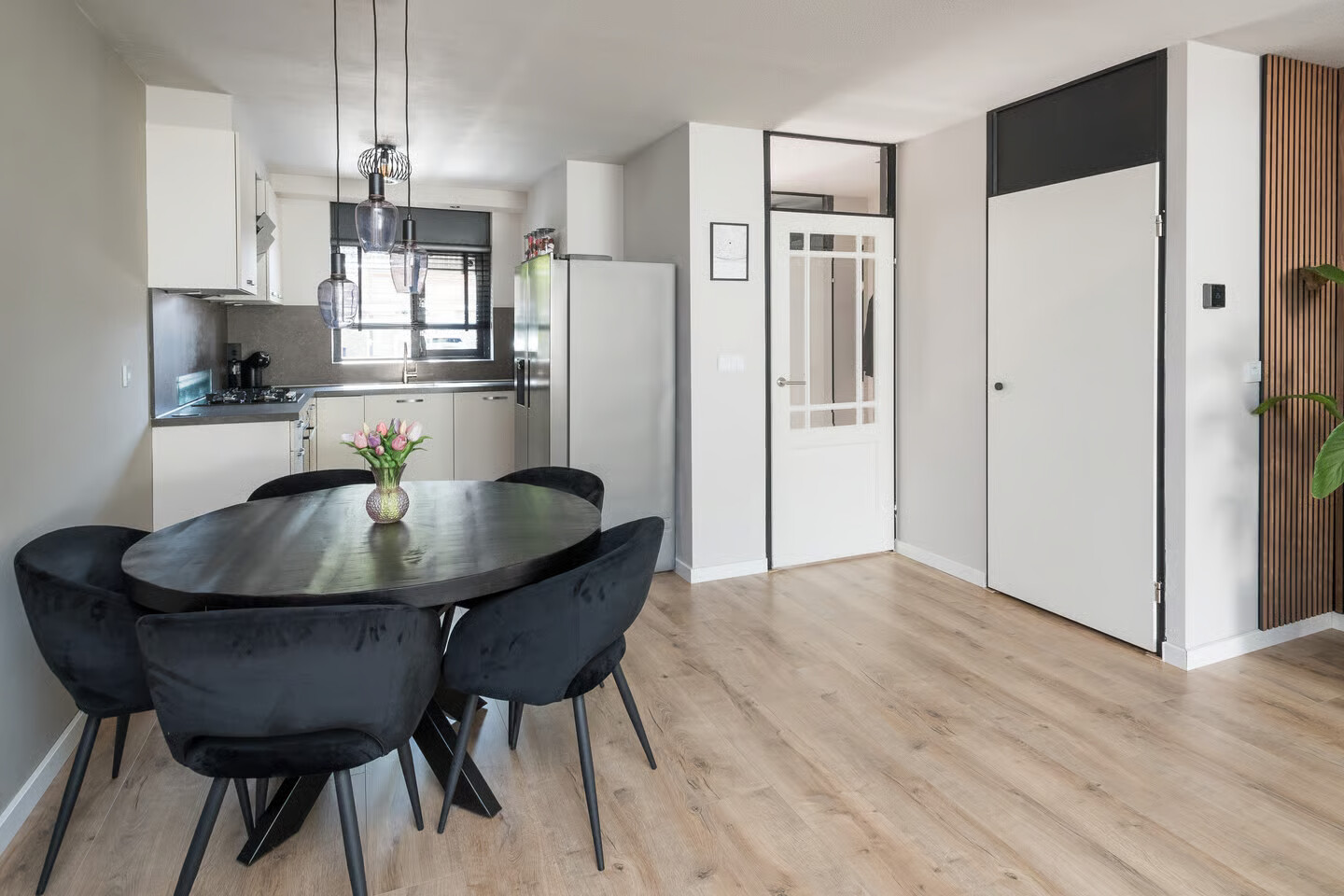 Tussenwoning te koop: Hofnar 43, Rhoon