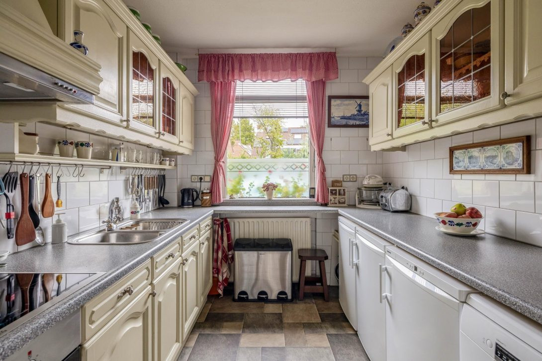 Tussenwoning te koop: Nachtwaker 17, Rhoon