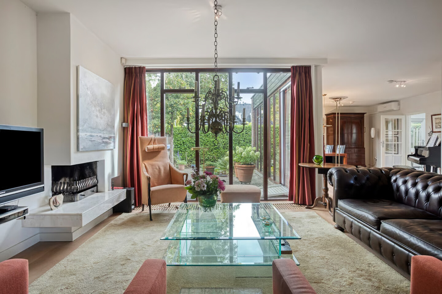 Hoekwoning te koop: van Beethovenlaan 10, Rhoon