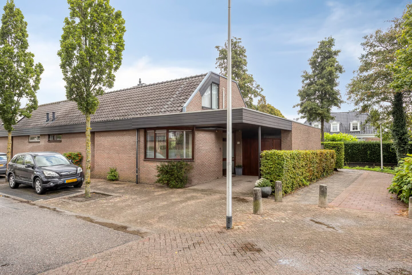 Hoekwoning te koop: van Beethovenlaan 10, Rhoon