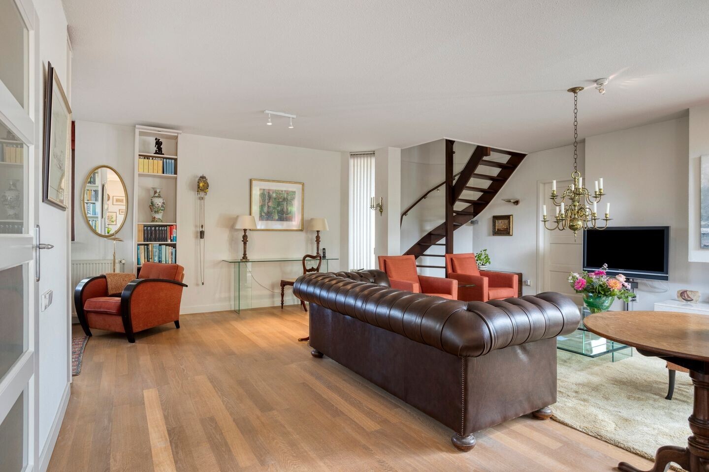 Hoekwoning te koop: van Beethovenlaan 10, Rhoon