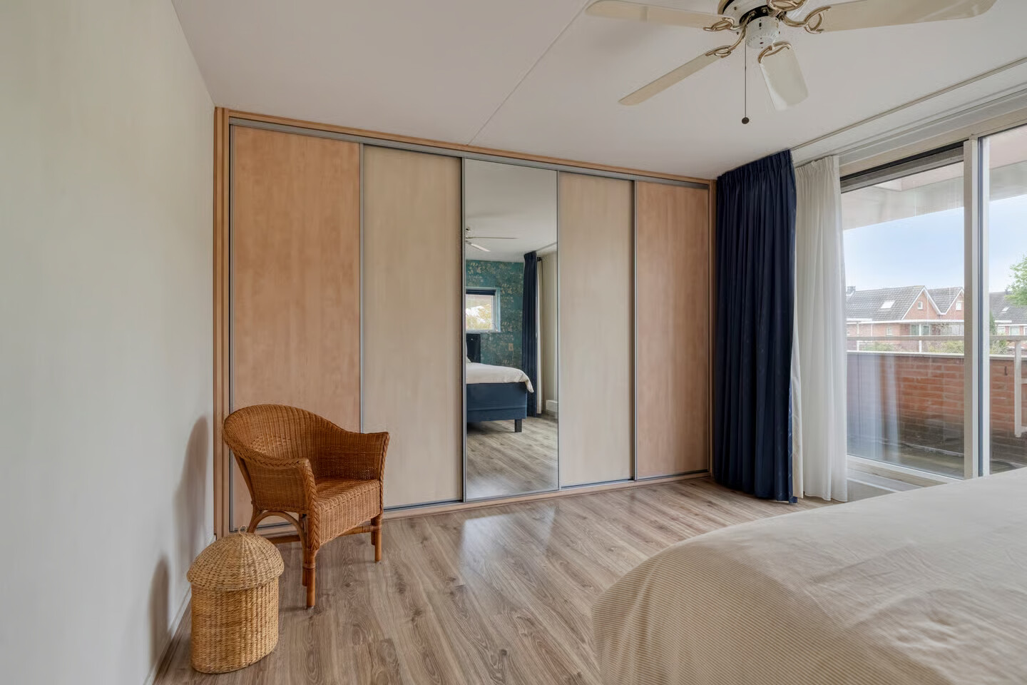 Tussenwoning te koop: Amberhof 27, Rhoon