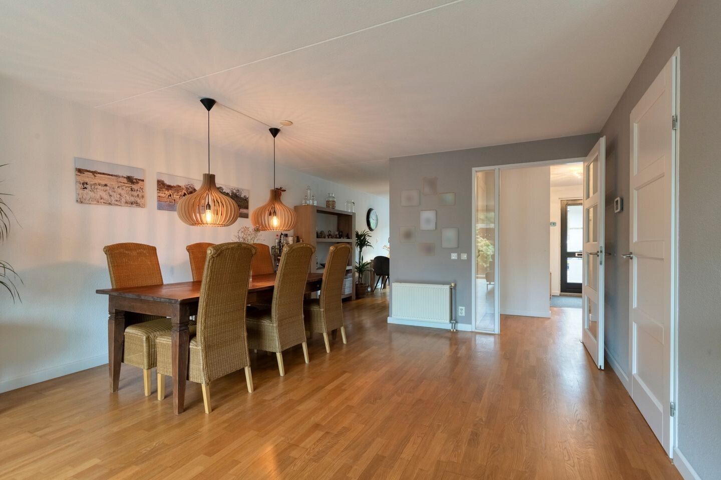 Tussenwoning te koop: Amberhof 27, Rhoon